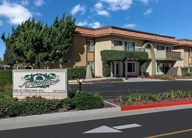 Photo of 201 W Vineyard Ave, Oxnard, CA 93036