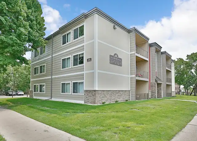 Property at 924 17th Ave SE, Minneapolis, MN, 55414, 2 beds, 1 bath, [object Object]