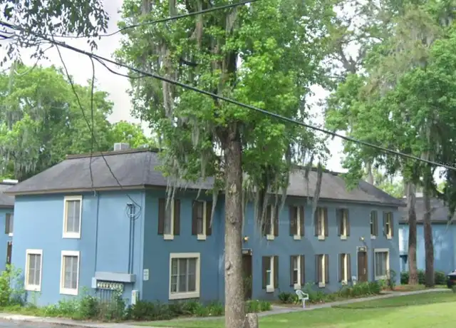 Property at 1745 NE 2nd St Unit 2, Ocala, FL, 34470, 1 bed, 1 bath, [object Object]