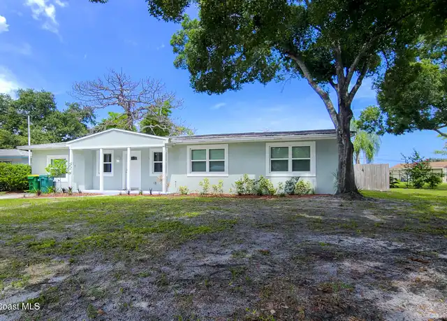 Property at 827 Glenmore Cir, Melbourne, FL, 32901, 4 beds, 2 baths, [object Object]