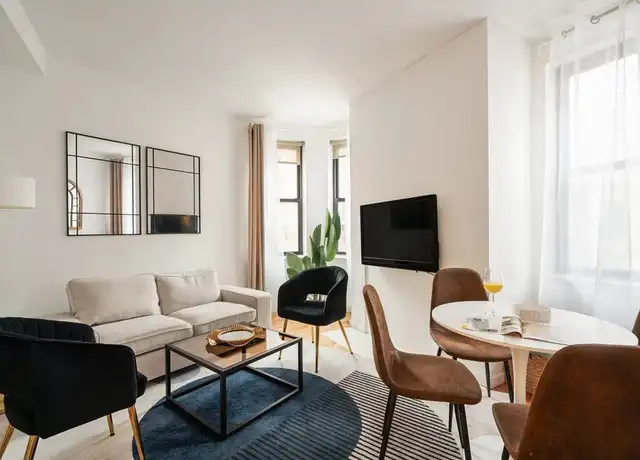 Property at Christopher Street 139 - Christopher St Unit 1021919P, New York, NY, 10014, 2 beds, 1 bath, [object Object]