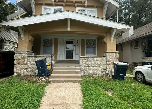 Property at 4221 Chestnut Ave, Kansas City, MO, 64130, 4 beds, 1 bath, [object Object]