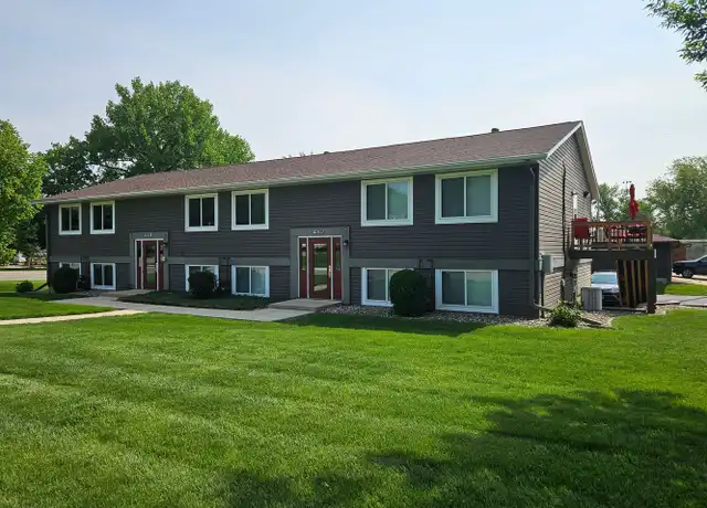 Property at 219 S Chambers Ave Unit 4, Owatonna, MN, 55060, 2 beds, 1 bath, [object Object]