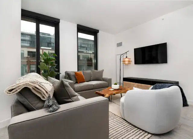 Property at 1 S Peoria St, Chicago, IL, 60607, 3 beds, 2 baths, [object Object]