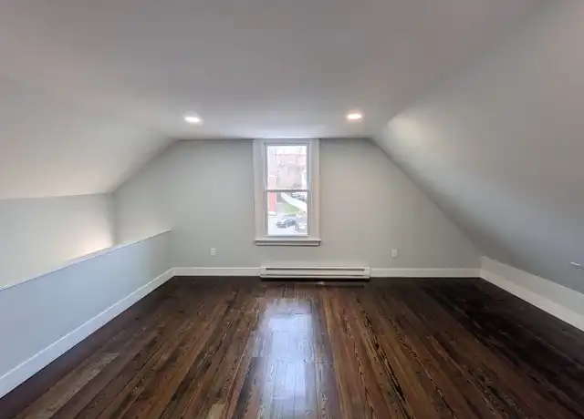 Property at 998 Campbell Ave Unit 2 Family 1008 (3rd), West Haven, CT, 06516, 2 beds, 1 bath, [object Object]