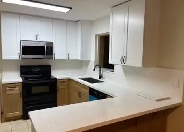 Property at 3440 NE 14th Ave, Pompano Beach, FL, 33064, 4 beds, 2 baths, [object Object]