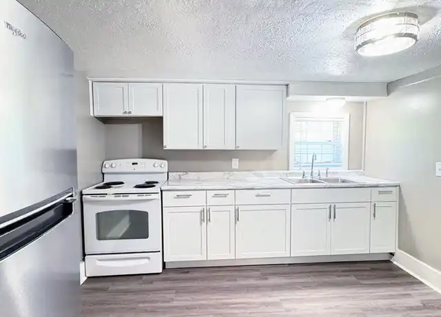 Property at 606 E Jefferson St, Tipton, IN, 46072, 1 bed, 1 bath, [object Object]