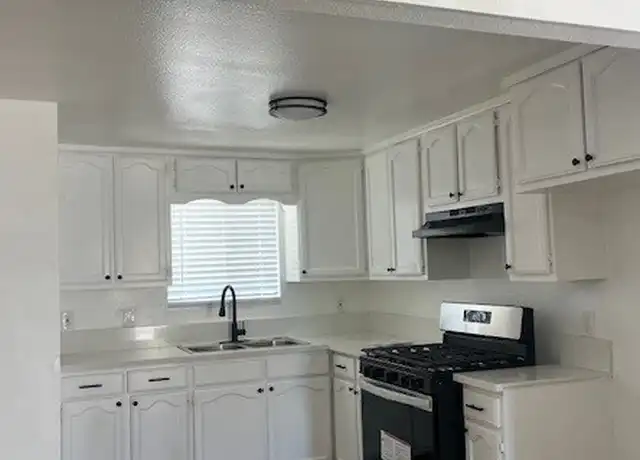 Property at 448 W 87th St Unit 3, Los Angeles, CA, 90003, 3 beds, 1 bath, [object Object]