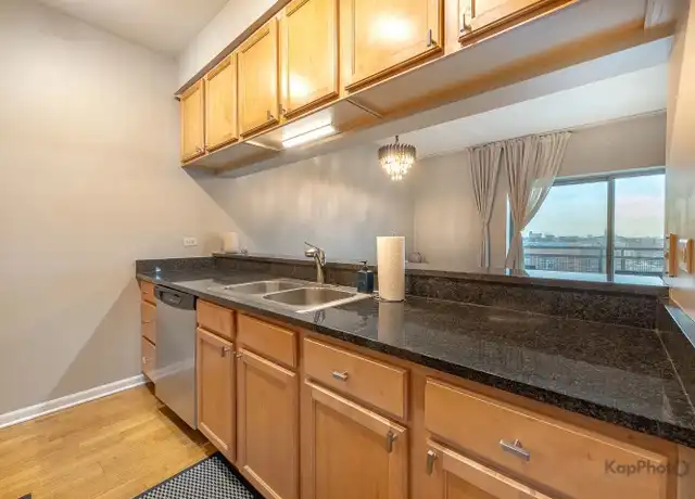Property at 100 N Hermitage Ave, Chicago, IL, 60612, 1 bed, 1 bath, [object Object]