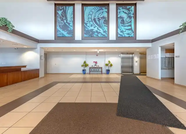 Property at 100 N Hermitage Ave, Chicago, IL, 60612, 1 bed, 1 bath, [object Object]