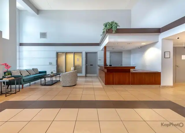 Property at 100 N Hermitage Ave, Chicago, IL, 60612, 1 bed, 1 bath, [object Object]