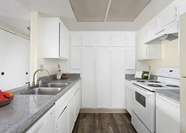 Property at Sommerset Apartments - 3265 Sweetwater Springs Blvd, Spring Valley, CA, 91978, 1 bed, 1 bath, [object Object]