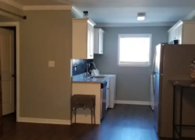 Property at Avondale III Apartments - 4233 3rd Ave S, Birmingham, AL, 35222, 2 beds, 1 bath, [object Object]