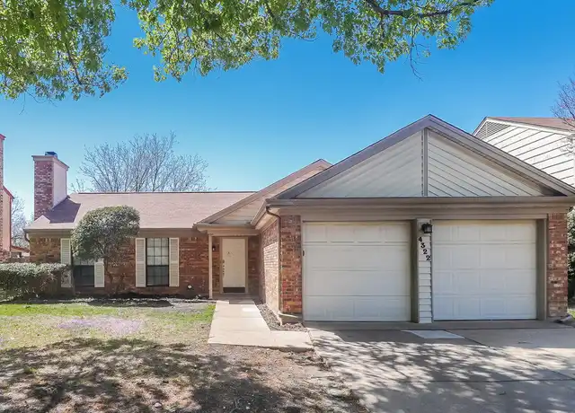 Property at 4322 Lorraine Ave, Grand Prairie, TX, 75052, 4 beds, 2 baths, [object Object]