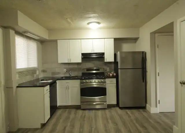 Property at 308 Stanaford Pl #314, Columbus, OH, 43207, 2 beds, 1 bath, [object Object]
