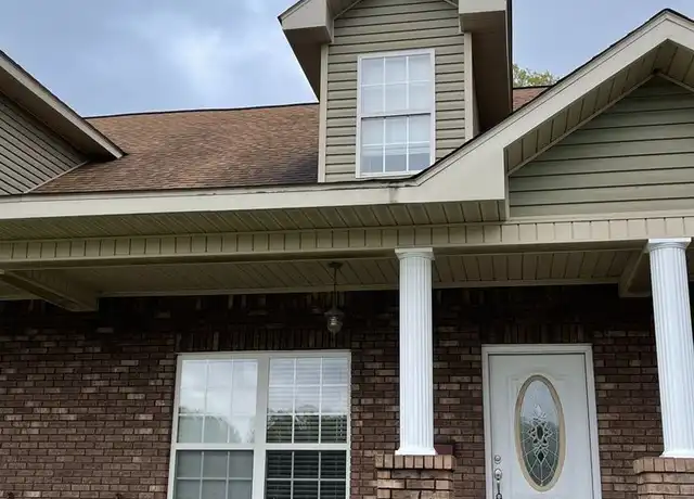 Property at 310 Stratford Dr, Ozark, AL, 36360, 2 beds, 2.5 baths, [object Object]