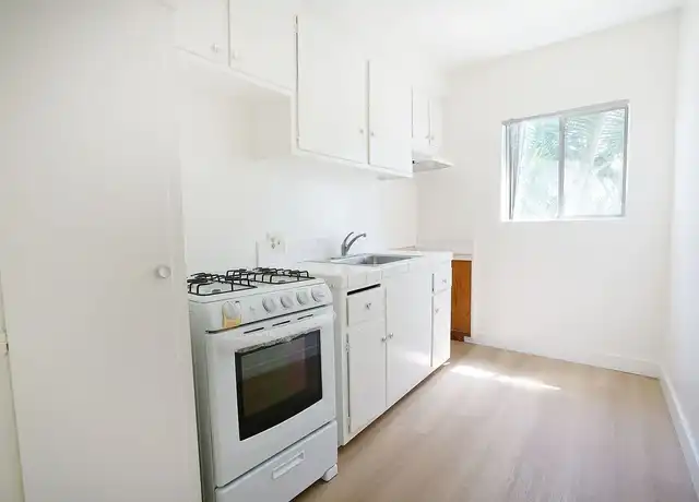 Property at Acacia Ave 11941 (Concordia Apts) - 11941 Acacia Ave, Hawthorne, CA, 90250, 0-1 beds, 1 bath, [object Object]