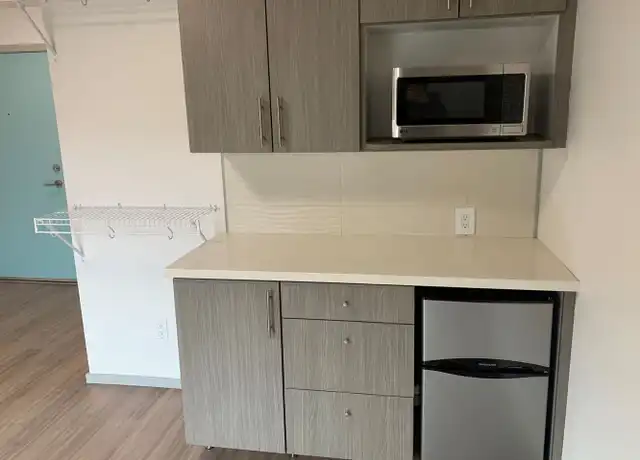 Property at 812 3rd Ave N Unit B5, Seattle, WA, 98109, 0 beds, 1 bath, [object Object]