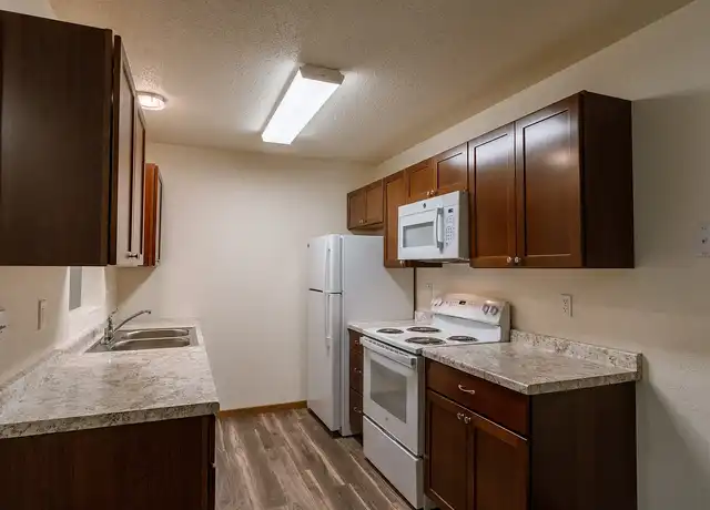 Property at Grandview I - 1850 S 34th St, Grand Forks, ND, 58201, 2 beds, 1 bath, [object Object]