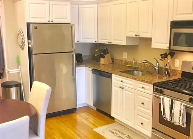 Property at 439 W 4th St #1, South Boston, MA, 02127, 2 beds, 1 bath, [object Object]