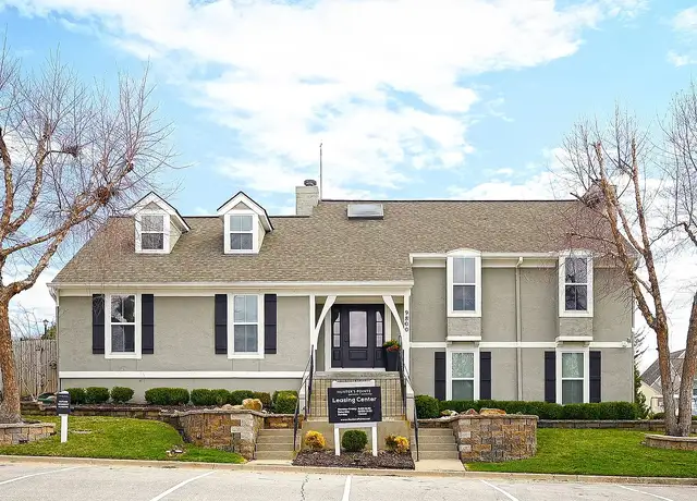 Photo of 9800 W 118th St, Overland Park, KS 66210