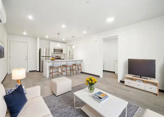 Property at 1326 S 500 E Unit 201, Salt Lake City, UT, 84105, 1 bed, 1 bath, [object Object]