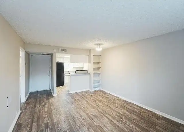 Property at 15 Belair Dr, San Antonio, TX, 78213, 1 bed, 1 bath, [object Object]