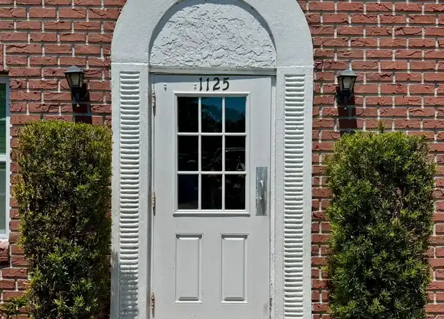 Property at 1125 83rd Ave N Unit B, Saint Petersburg, FL, 33702, 2 beds, 1 bath, [object Object]