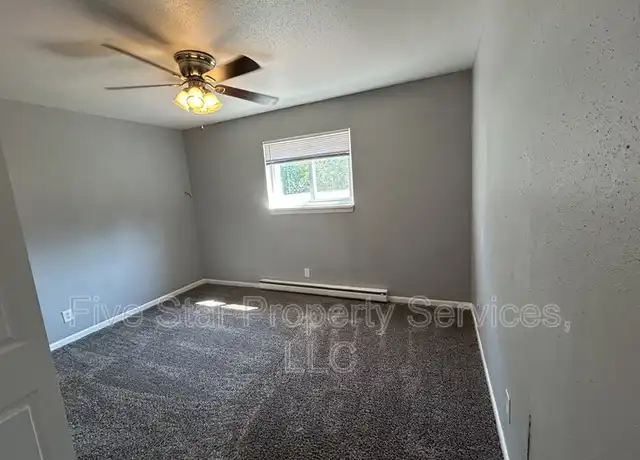 Property at 3241 S Douglas Ave, Springfield, IL, 62704, 2 beds, 1 bath, [object Object]