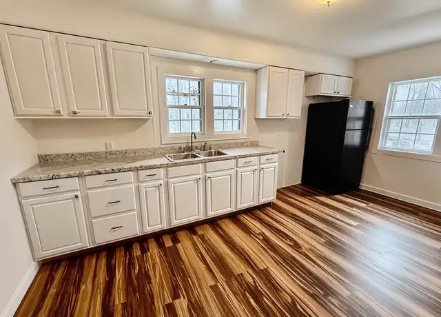 Property at 202 Braley St, Saginaw, MI, 48602, 5 beds, 2 baths, [object Object]