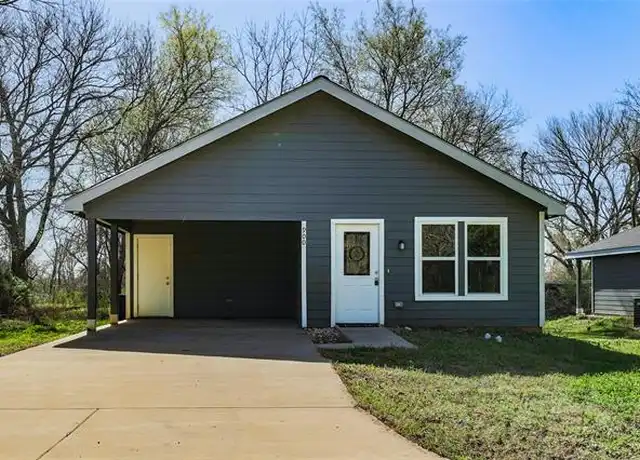 Property at 900 Cedar St, Commerce, TX, 75428, 3 beds, 2 baths, [object Object]