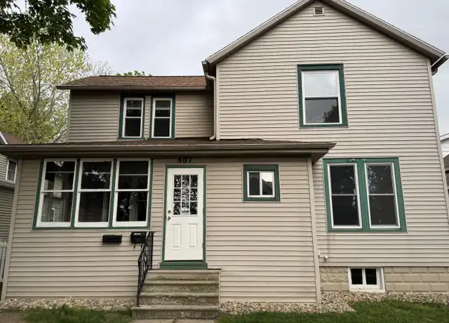 Property at 807 Court St Unit Upper, St Joseph, MI, 49085, 2 beds, 1 bath, [object Object]