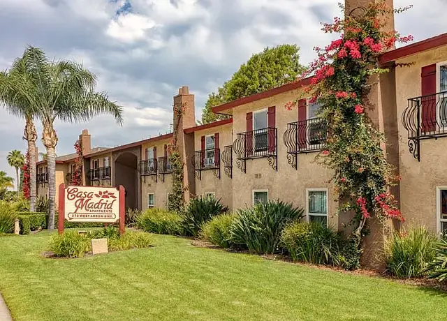 Photo of 273 W Arrow Hwy, Azusa, CA 91702