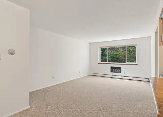 Property at 833 N 21st St Unit 308, Milwaukee, WI, 53233, 2 beds, 1 bath, [object Object]