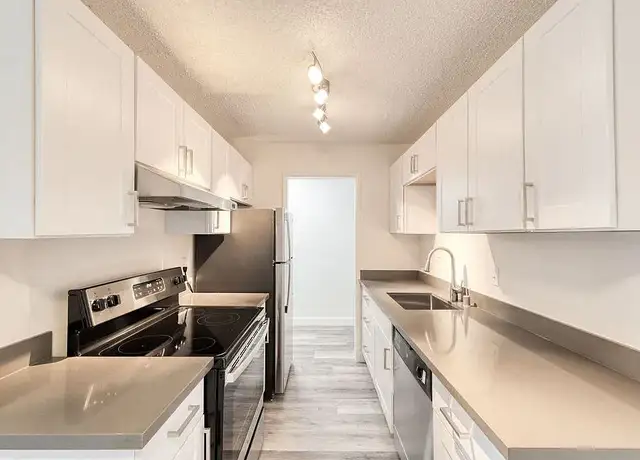 Photo of 424 Callan Ave, San Leandro, CA 94577