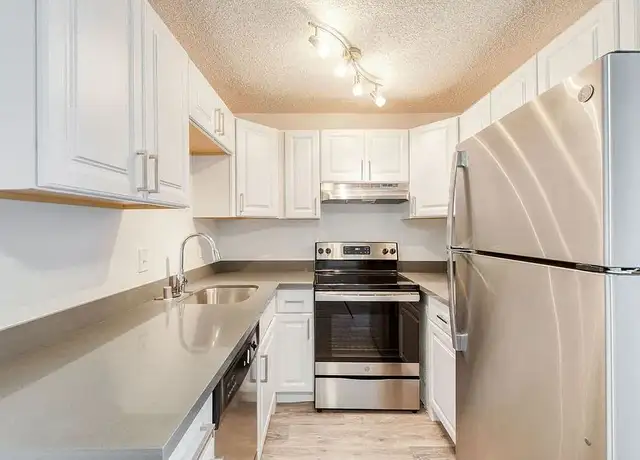 Photo of 424 Callan Ave, San Leandro, CA 94577