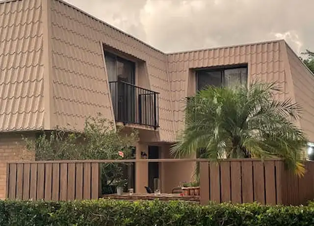 Property at 5621 56th Way, West Palm Beach, FL, 33409, 2 beds, 2.5 baths, [object Object]