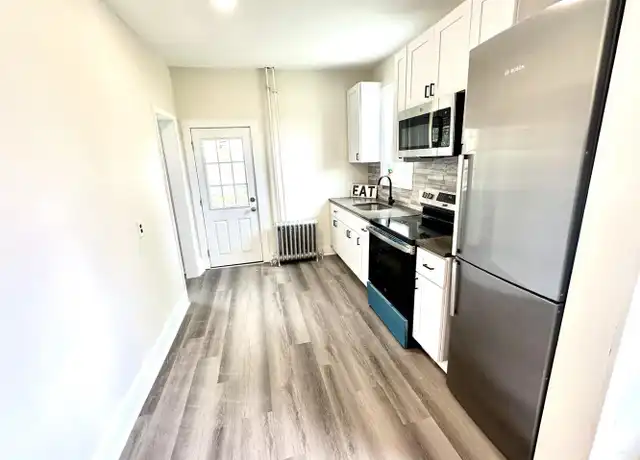 Property at 535 Walnut St Unit 2ND FLOOR, Lansdale, PA, 19446, 1 bed, 1 bath, [object Object]