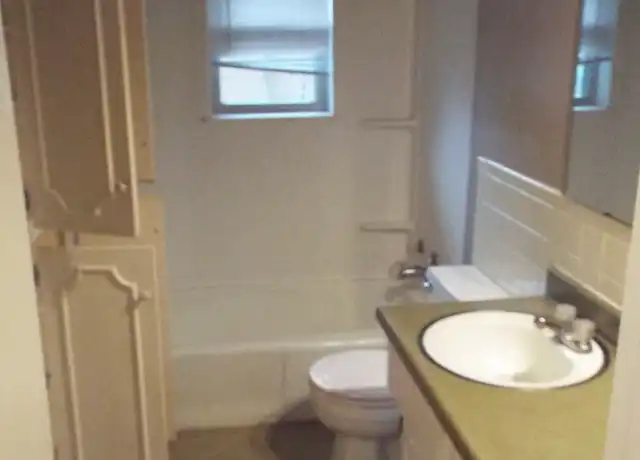 Property at 9316 E Independence Ave Unit 2, Independence, MO, 64053, 2 beds, 1 bath, [object Object]