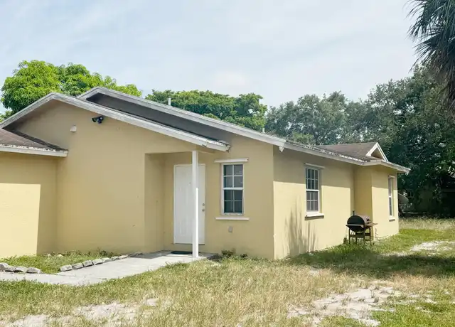 Property at 1136 NW 5th Ct, Fort Lauderdale, FL, 33311, 2 beds, 1 bath, [object Object]