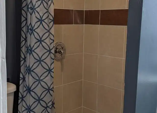 Property at 2526 N Lotus Ave Unit 2F, Chicago, IL, 60639, 2 beds, 1 bath, [object Object]