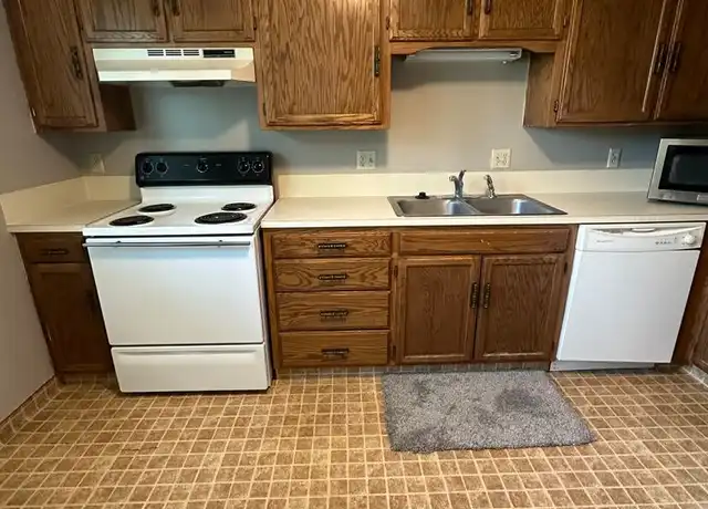 Property at 75 N 5th W Unit 13, Rexburg, ID, 83440, 2 beds, 1 bath, [object Object]