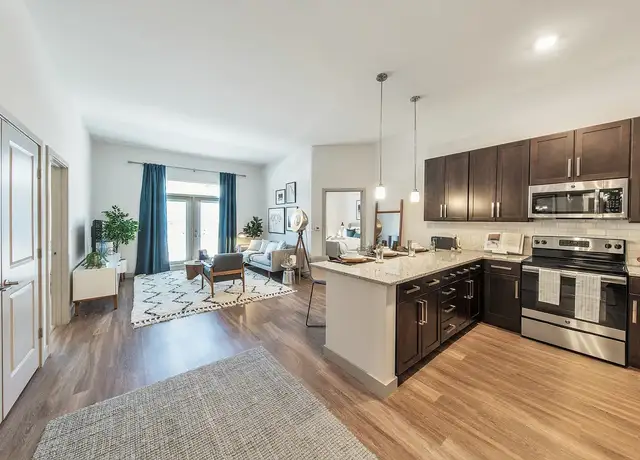 Photo of 2 Washington St, Melrose, MA 02176