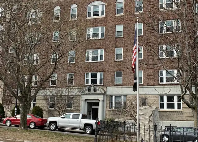 Property at 1615 Commonwealth Ave Unit 17, Brighton, MA, 02135, 2 beds, 1 bath, [object Object]
