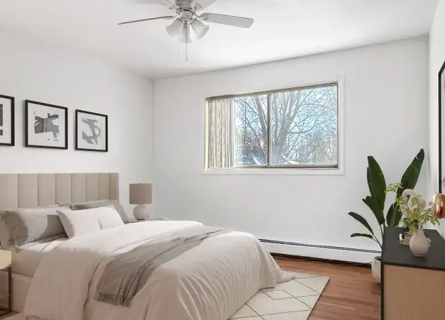 Property at 1800 Fremont Ave N Unit 202, Minneapolis, MN, 55411, 1 bed, 1 bath, [object Object]