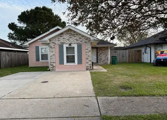 Property at 2717 Laurie Ln, Marrero, LA, 70072, 4 beds, 2 baths, [object Object]