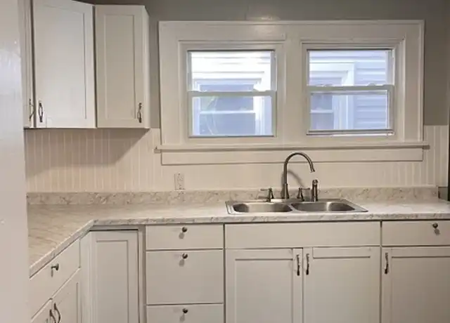 Property at 2013 16th Ave, Altoona, PA, 16601, 3 beds, 1 bath, [object Object]
