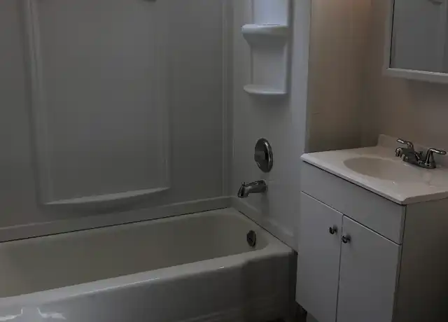 Property at 741 Maryland Ave Unit 1, Syracuse, NY, 13210, 5 beds, 1 bath, [object Object]