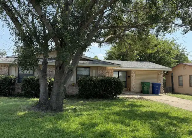 Property at 1706 Pleasant Run Rd, Carrollton, TX, 75006, 4 beds, 2 baths, [object Object]