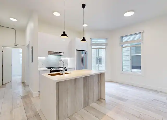 Property at 767 6th Ave Unit 2, San Francisco, CA, 94118, 2 beds, 2 baths, [object Object]